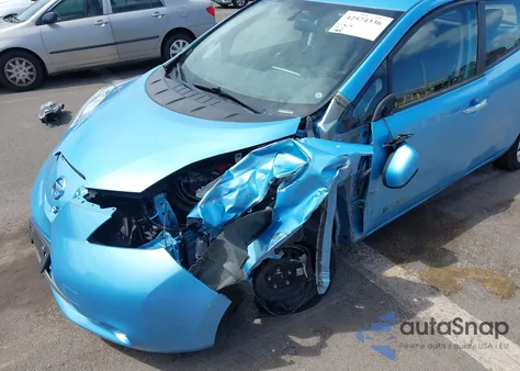 2015 Nissan Leaf S z USA, uszkodzony, nr VIN 1N4AZ0CP3FC318923